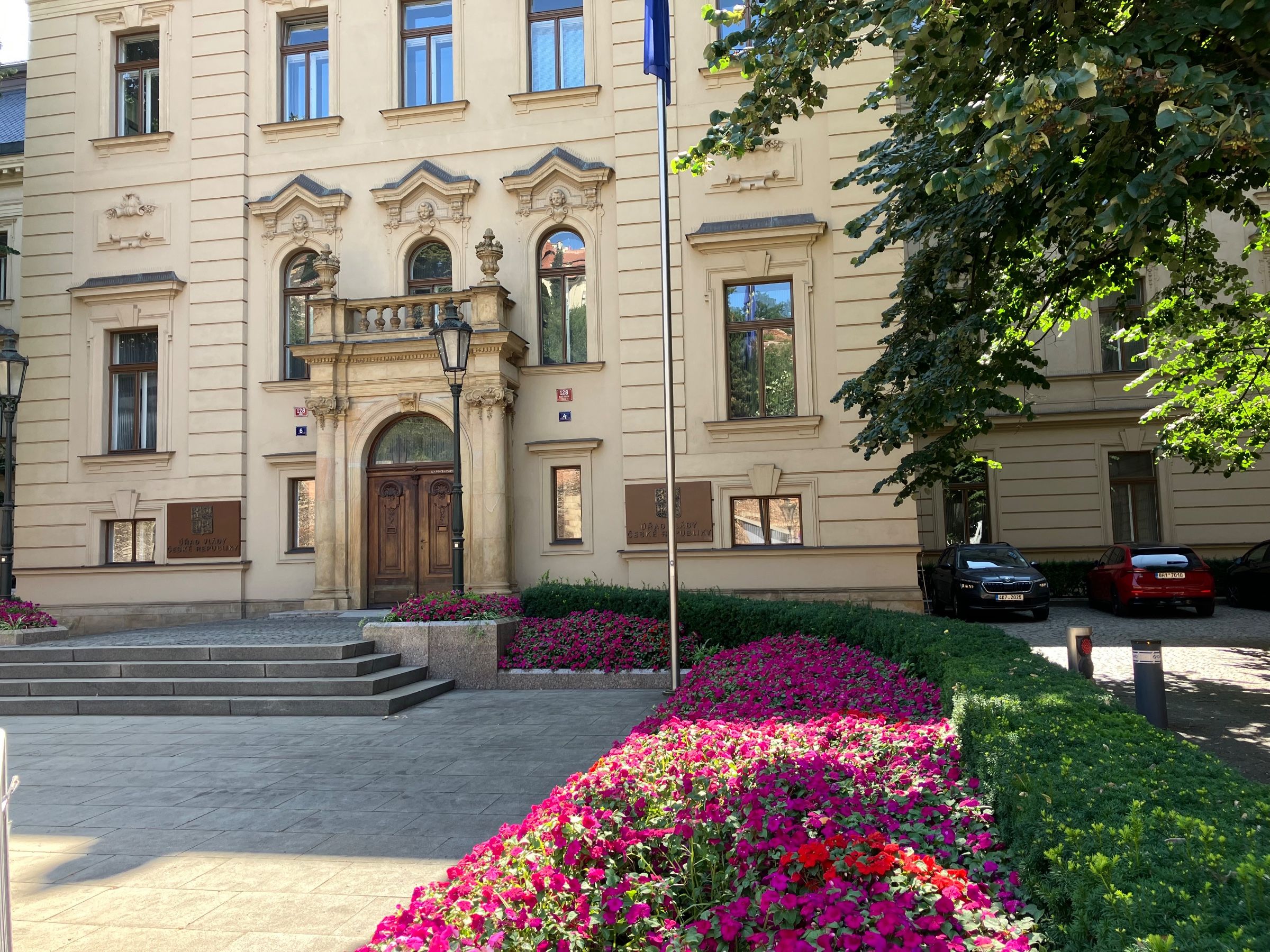 SPD si udělala legislativní trapas. Ministr obrany si nevšiml 7 let zrušeného zákona